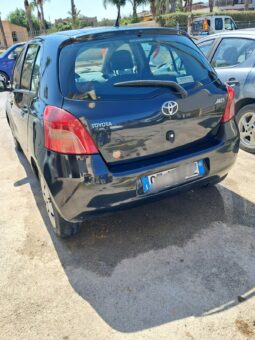 
										TOYOTA YARIS full									