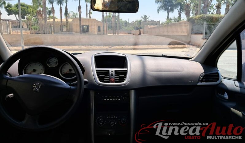 
								PEUGEOT 207 full									