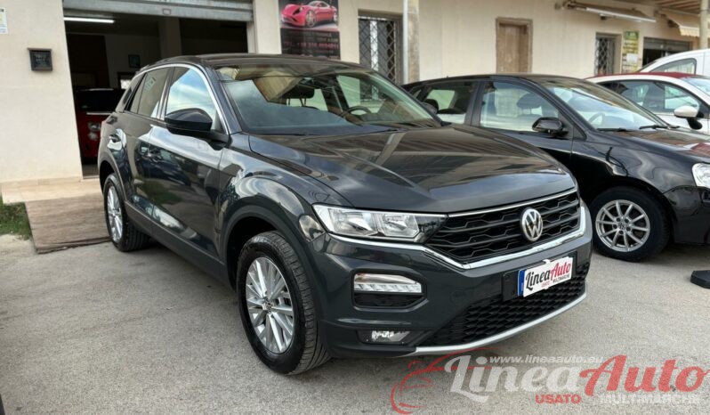 
								VW T-ROC 1.6 TDI SCR ADVANCED BLUEMOTION TECHNOLOGY full									